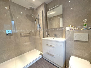 Photo 9- click for photo gallery